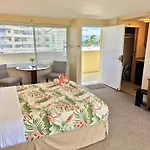 Diamond Head Beach #805