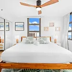 Beautiful Ocean View Condo, Near Beach With Free Parking