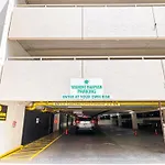 Ocean View Suite, Near Beach & Free Parking!