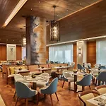 Halepuna Waikiki By Halekulani - No Resort Fee