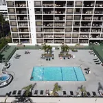 Tropical Escape, Ocean Views Condo With Parking