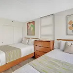Tower 1 Suite 701 - Qq Condo