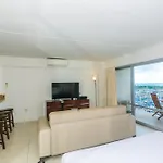 Ilikai Tower 1027