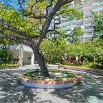 Ilikai Tower 1314 Lagoon View 1Br