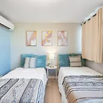 Waikiki Beach 1Bedroom Luxury Condo!