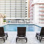 Waikiki Beach 1Bedroom Luxury Condo!