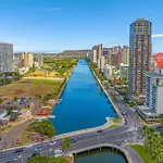 Waikiki Ocean Fantasy, Free Parking, Beach Supplies