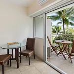 Waikiki Shore Beachfront