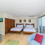 Ilikai Tower 1806 Yacht Harbor View 1Br