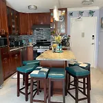 Amazing Waikiki Beach Condo 2Bed2Bath+Free Parking