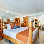 Castle Bamboo Waikiki Hotel
