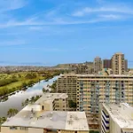 Honolulu Horizon Haven-30 Night Minimum