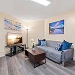 Executive Center 1 Bd With Parking