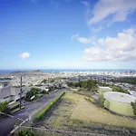 Honolulu Hideaway With Balcony City And Ocean View!
