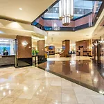 Downtown Honolulu Skyview - 1Bed&Den- Free Parking