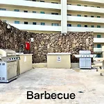 Ocean Canal Mountain View Steps From Waikiki Beach 6Person