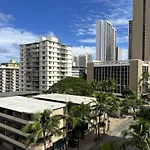 Mellow Kuhio Village Studio