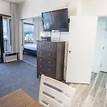 Waikiki Banyan Condo Located One Block From Waikiki Beach! Condo