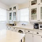 Garden Cottage A & B