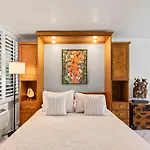 Sanctuary By The Sea/Studio Apt.
