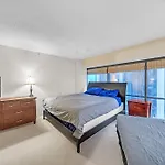 Chic Dt Honolulu Executive Condo Condo