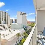Marine Surf 13Th Renovated With Small Parking Space