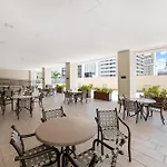 Royal Kuhio 1812 - 1Br With Partial Ocean View In The Heart Of Waikiki With Free Parking!