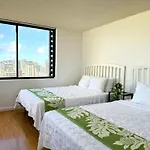 Vacation Rental Studios At Hawaiian Monarch