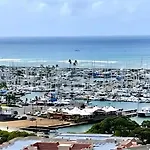 Ala Moana Hotel 14Th Fl R1 2Double Beds 4Person