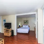 Ilikai Marina 682 Yacht Harbor View 1Br
