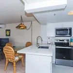 Ilikai Tower One Bedroom Lagoon View Waikiki Condos With Lanai & Free Wifi