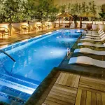 The Laylow Waikiki, Autograph Collection