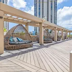 Ala Moana Condo By Zelloo