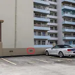 Ocean View Apartment Free Assigend Parking In Unit Laundry