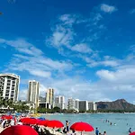 Royal Kuhio 1707 - Spacious Studio With Stunning Diamond Head City Views In The Heart Of Waikiki!