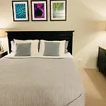 Waikiki Studio