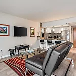 Astonishing Ilikai Condo Rental #1928