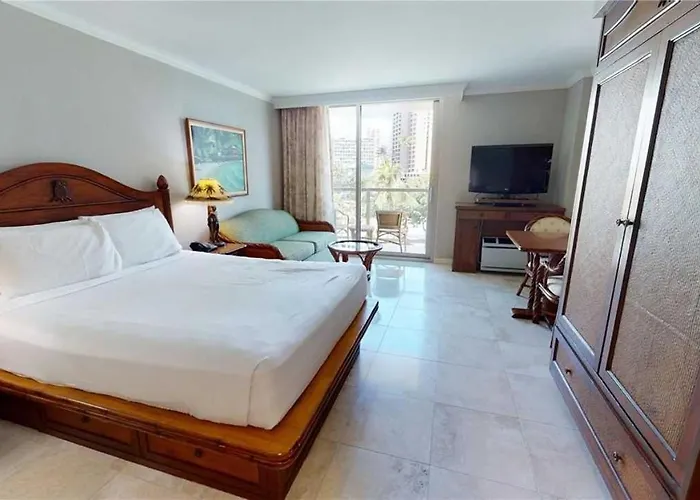 Luana 217 Condo