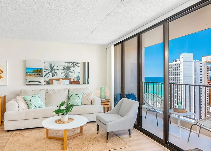Lovely 1Br Ocean View Condo, Near Beach + Parking!