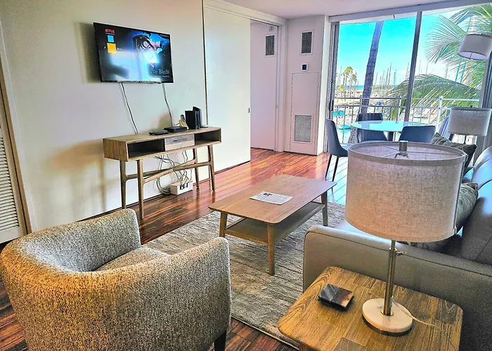 Ilikai Marina 382 Yacht Harbor View 1Br