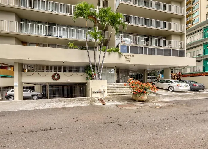 Tradewinds Plaza 801