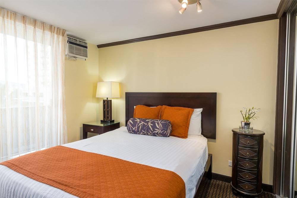 Castle Bamboo Waikiki Hotel Honolulu