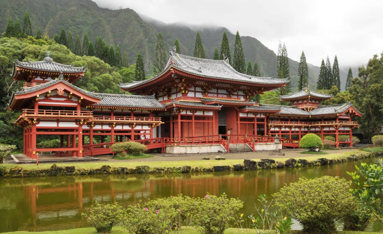 Japanese Cultural Experience: Pagoda In Honolulu, Hi Honolulu