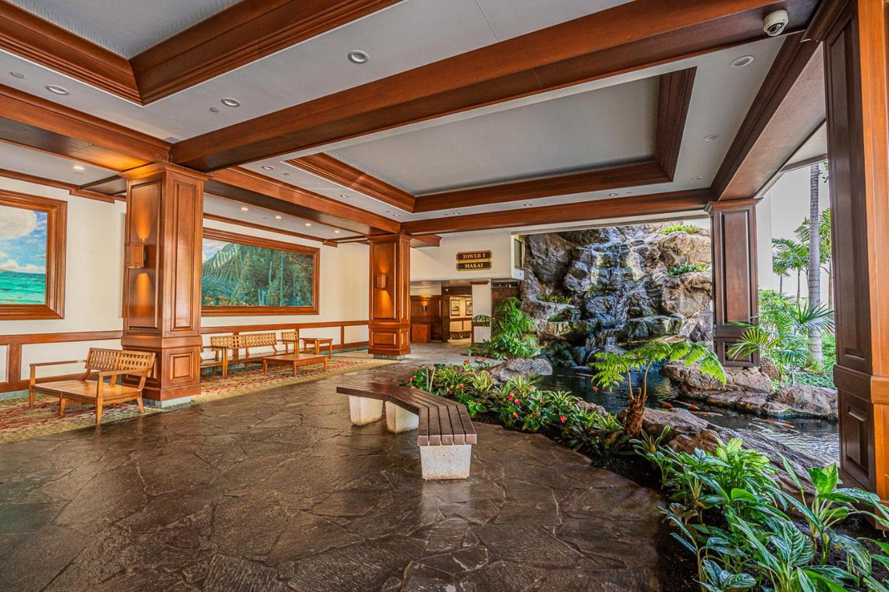 Free Parking, Pool, Sauna, Spa, Wifi, Bbq, Ac - Waikiki Banyan