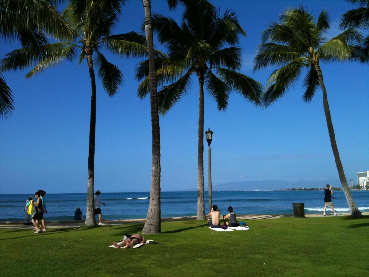 Free Parking, Pool, Sauna, Spa, Wifi, Bbq, Ac - Waikiki Banyan *