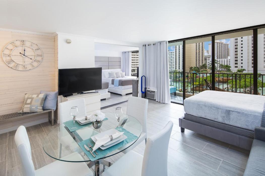 Waikiki Banyan Modern One Bedroom Free Parking Aparthotel Honolulu