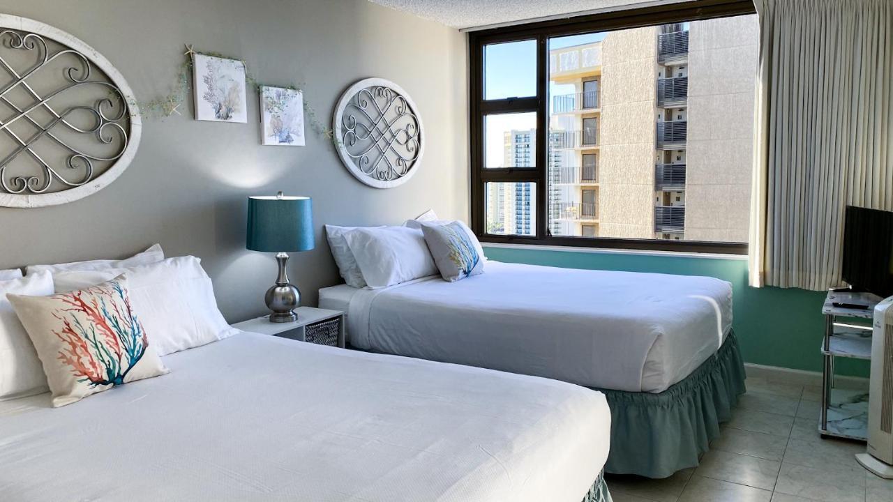 The Makai At The Waikiki Banyan Apartment *