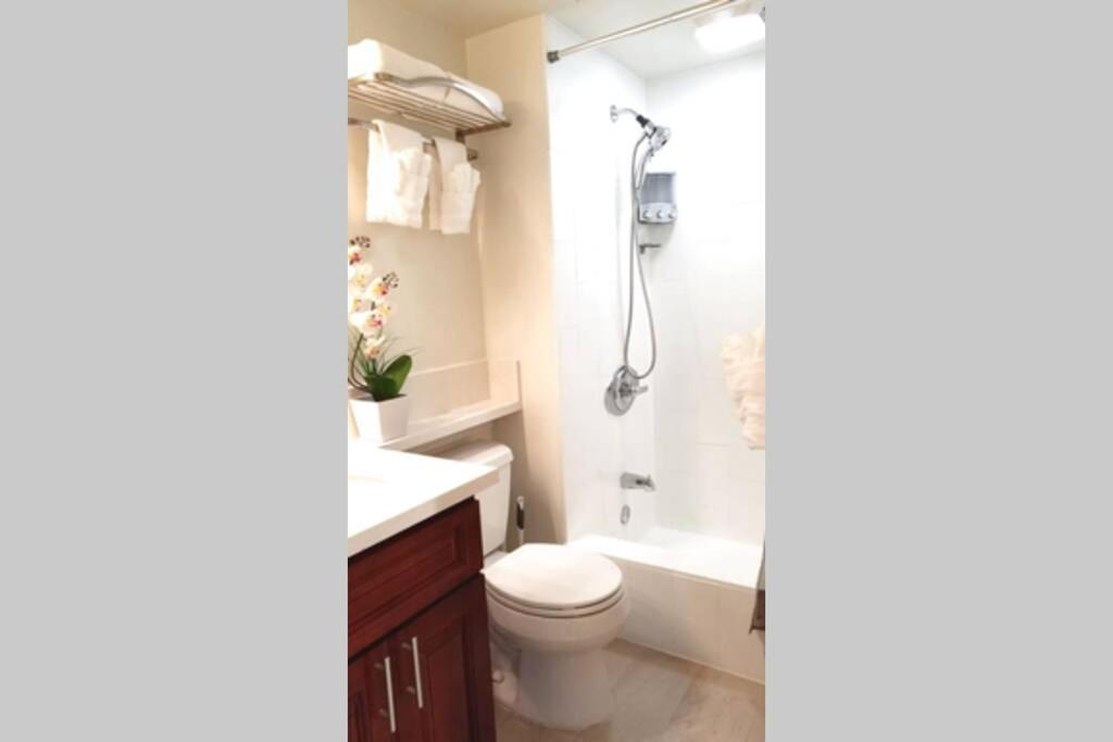 Apartment Waikiki Marina Studio, Ocean View, Free Parking & Wifi Honolulu