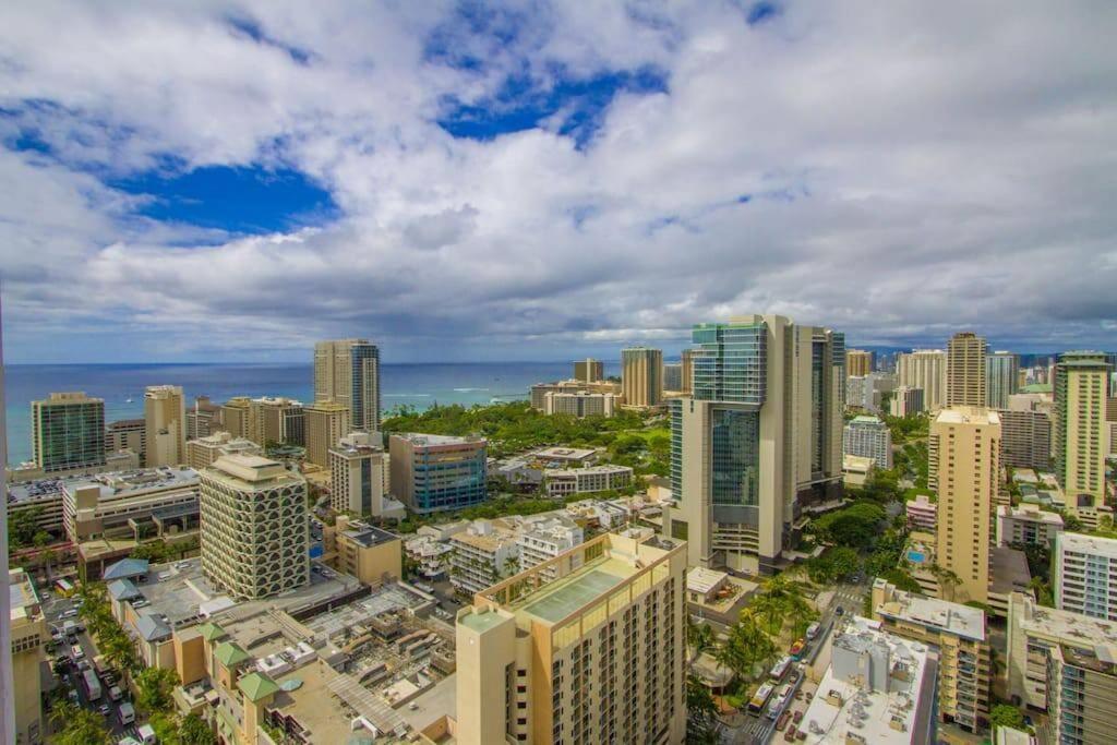 Royal Kuhio Penthouse With Ocean View On 35th Floor Honolulu