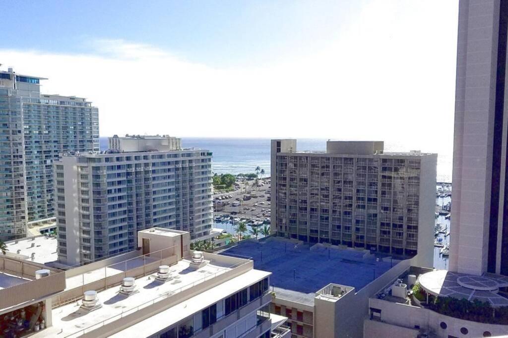 Waikiki Marina Studio, Ocean View, Free Parking & Wifi Honolulu